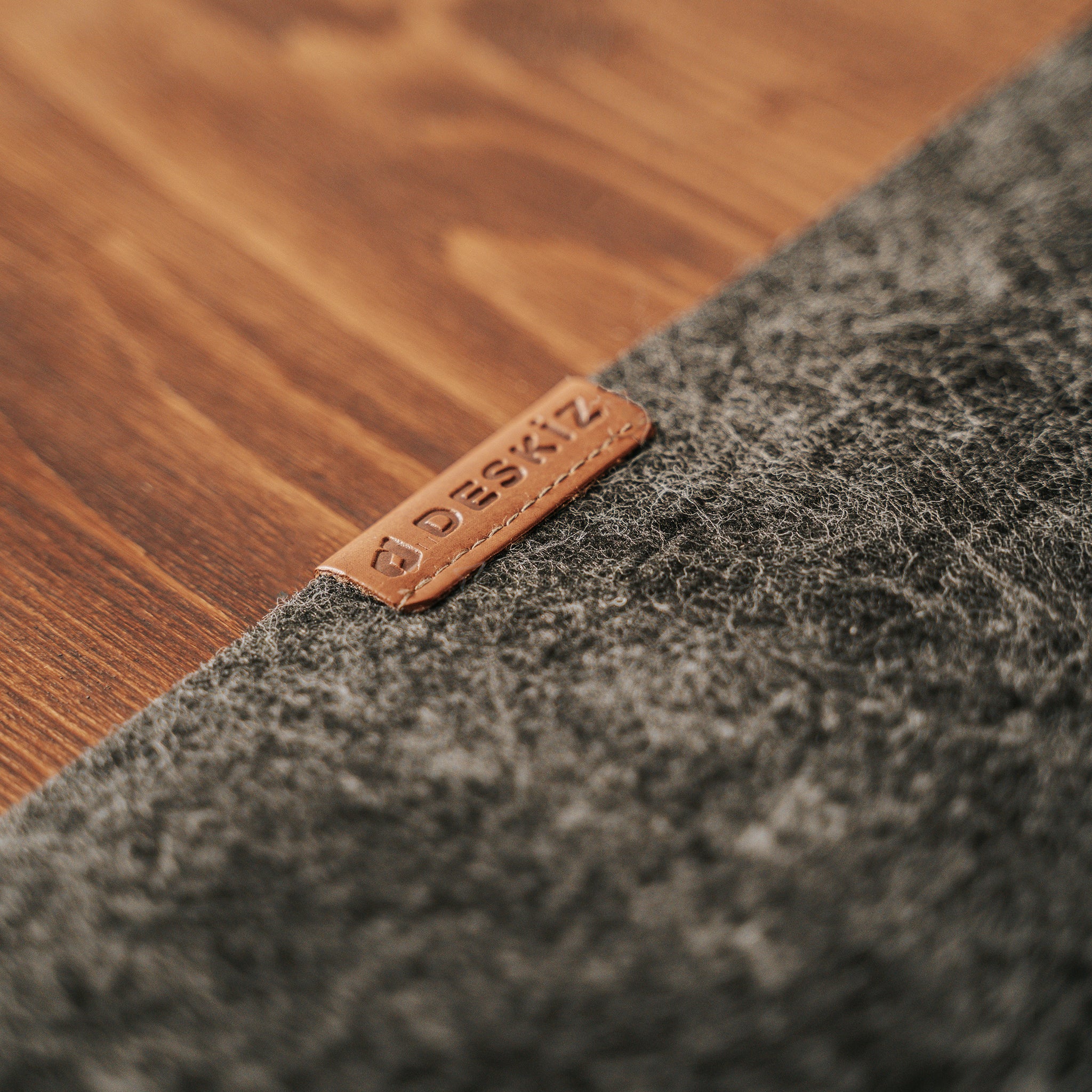 Keçe DeskPad