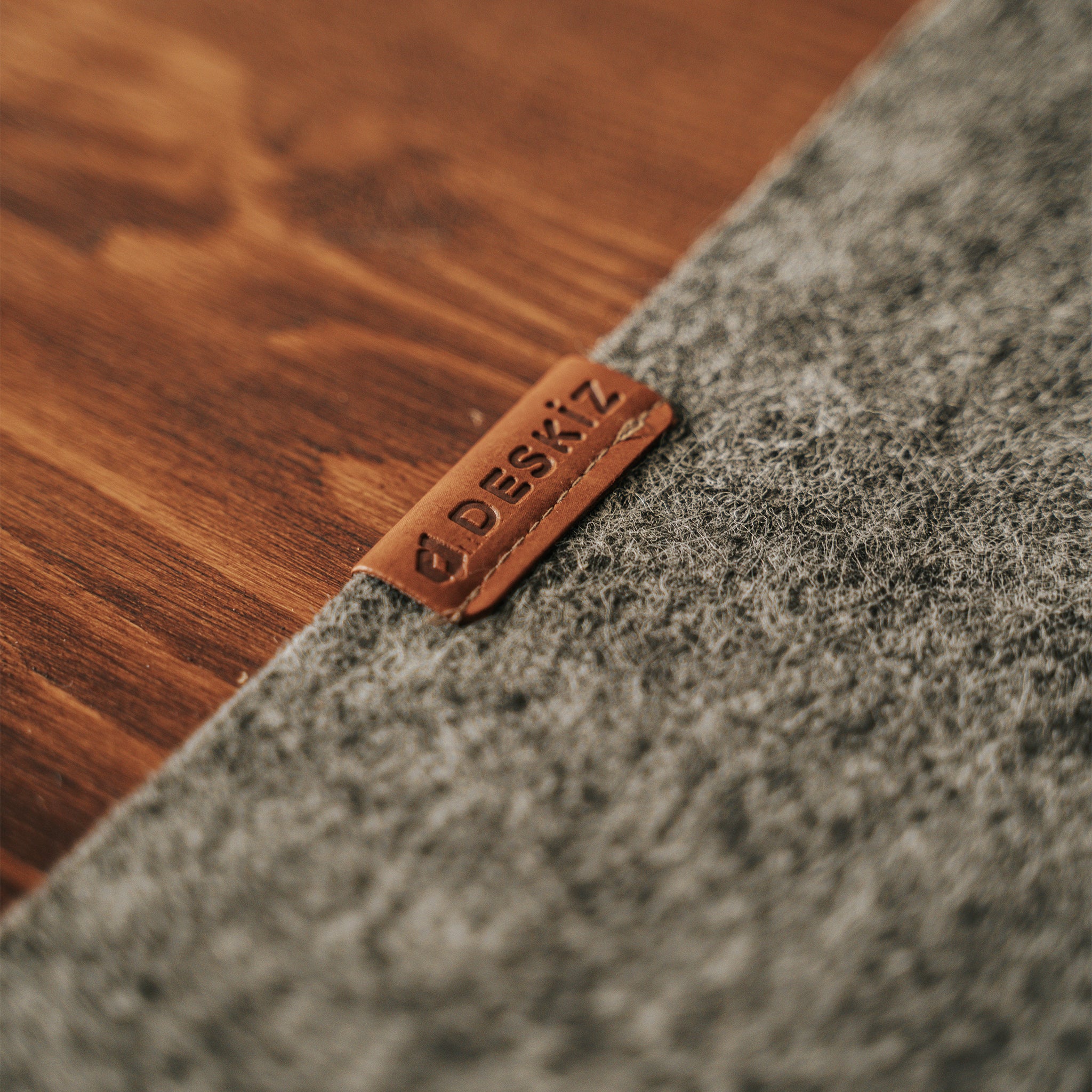 Keçe DeskPad
